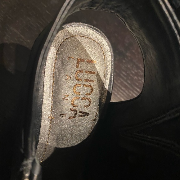 Trendy leather sling back mule with strap. - Picture 4 of 5